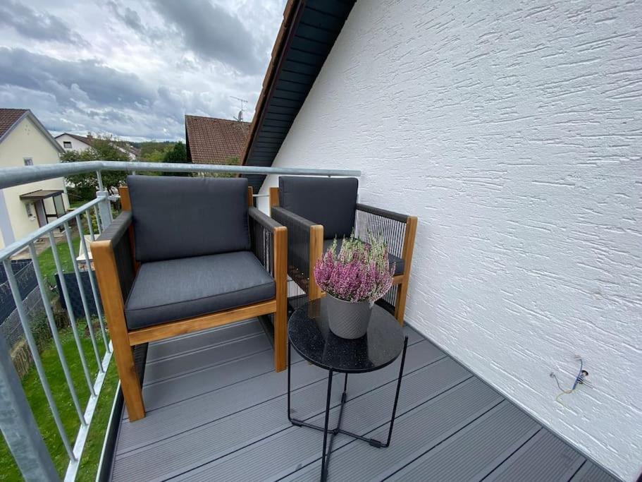 Charmantes Apartment Mit Balkon Mindelheim Luaran gambar