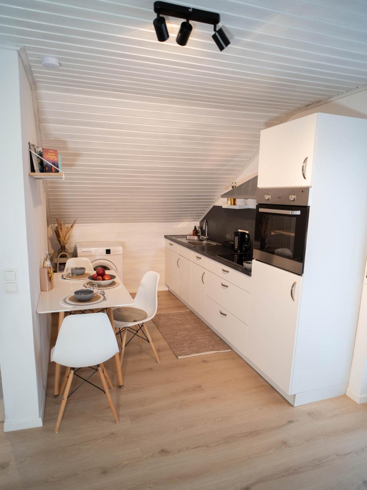 Charmantes Apartment Mit Balkon Mindelheim Luaran gambar